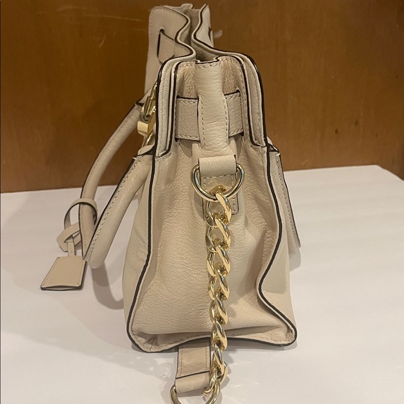 Michael Kors Hamilton Crossbody -Cream - Picture 5 of 9